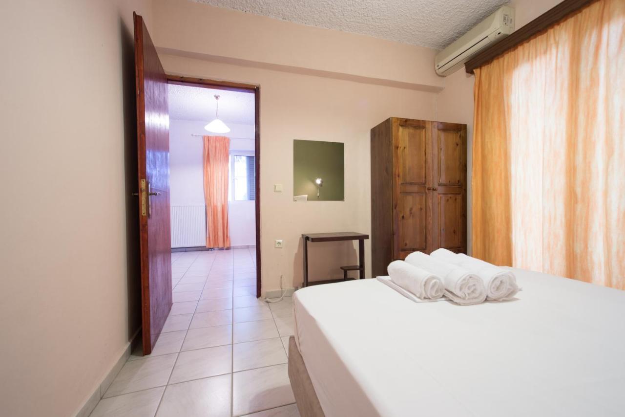Antisamos Studios Sami  Buitenkant foto
