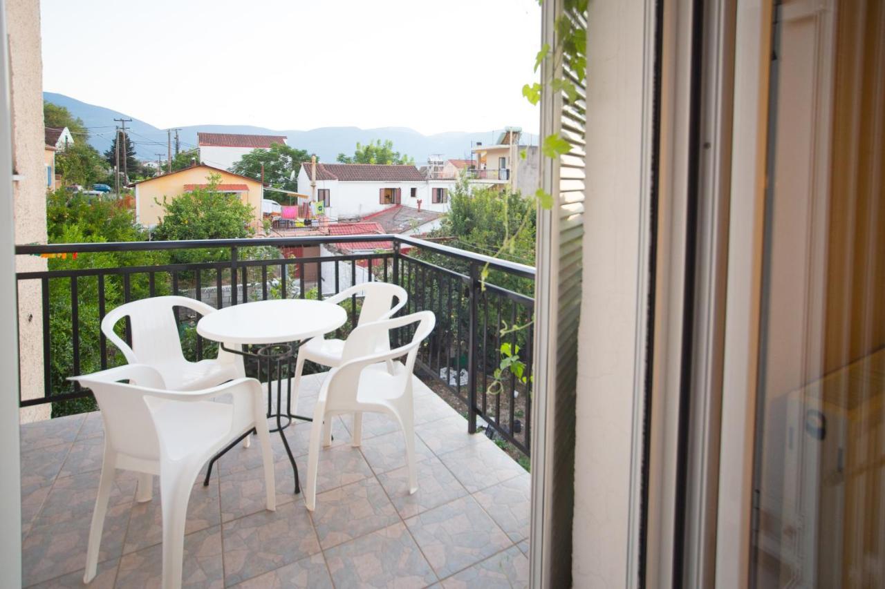 Antisamos Studios Sami  Buitenkant foto